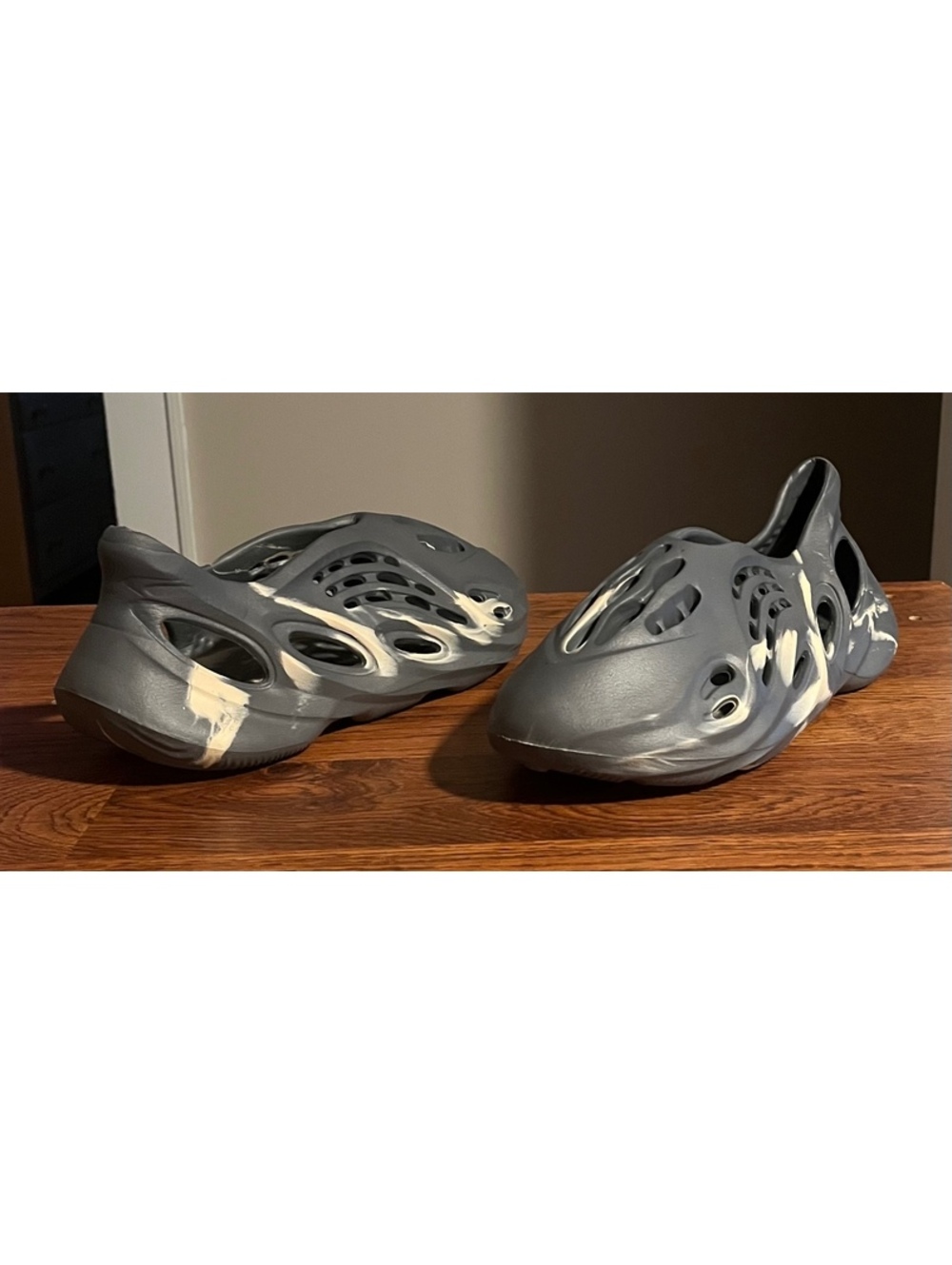 Adidas Yeezy Foam Runner Shoes size 9